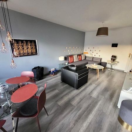 Tichnich Appartement - 2 Bedrooms - 1 Min Away From Train Station Annemasse Eksteriør bilde