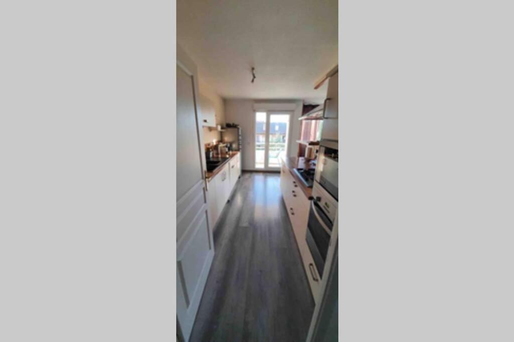 Tichnich Appartement - 2 Bedrooms - 1 Min Away From Train Station Annemasse Eksteriør bilde